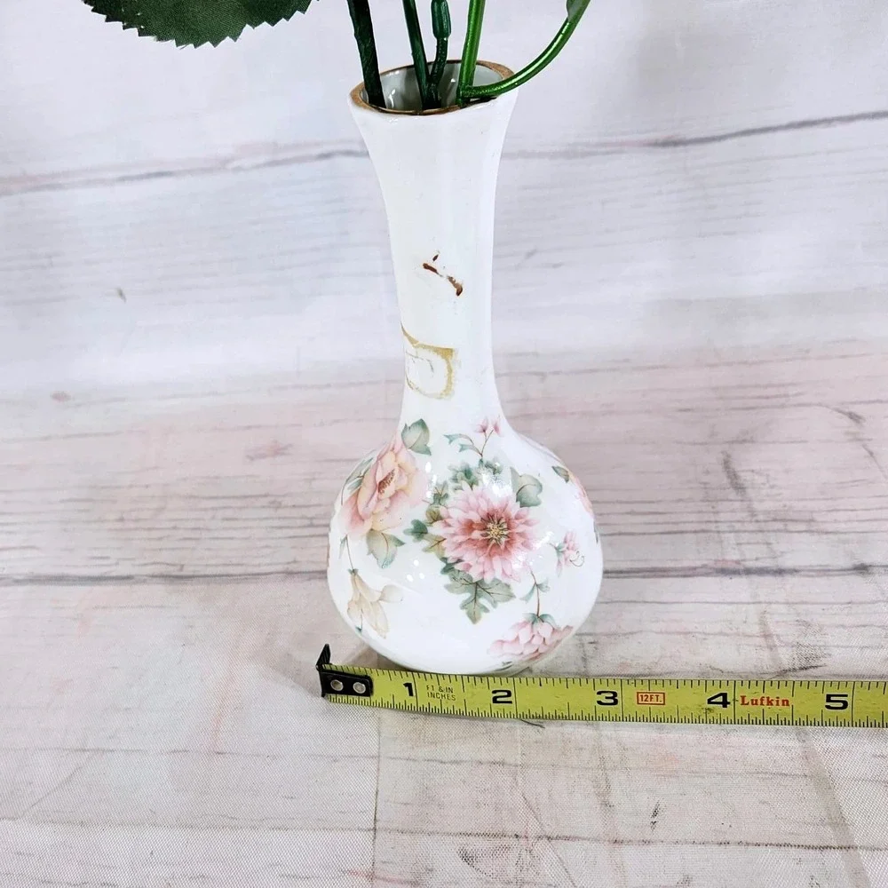 Royal Park Bud Vase‎ White Floral Bone China Staffordshire England with Roses